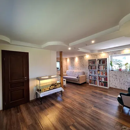 Family Natan & Nataly Feriehus Muuga